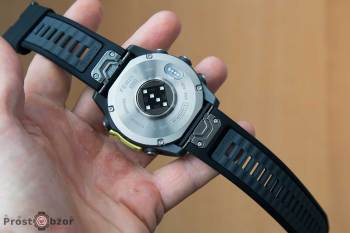 черный силиконовый ремешок шириной 26mm для Garmin fenix 8 вид сзади - чорний силіконовий ремінець шириною 26mm для Garmin fenix 8 вид ззаду