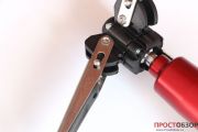 Ножки в полу-раскрытом состоянии для монопода Manfrotto MVM500A
