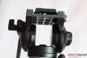 Вид спереди на жидкостную головку монопода Manfrotto MVM500A