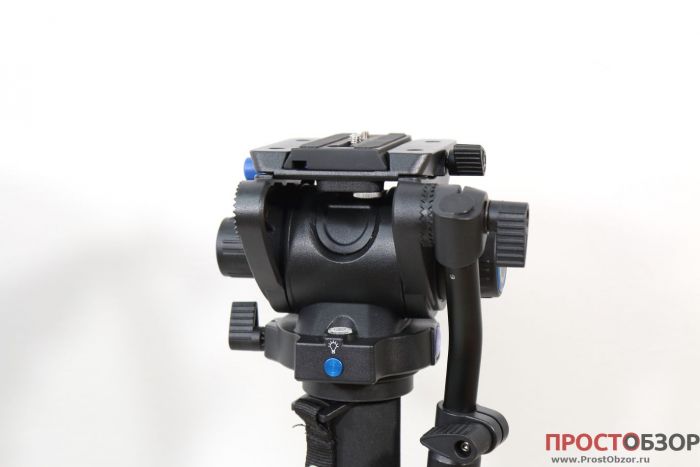 Уровень с подсветкой монопода Benro A48TDS6