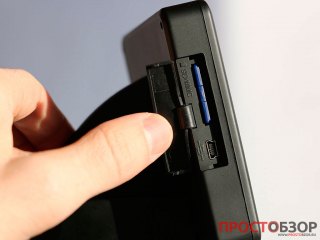 Разъемы для SD, MMC карточек на дисплее