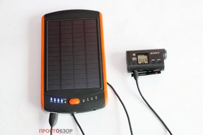 Аккумуляторный банк на 23000 мАч и экшн-камера SONY HDR-AS30VW Аккумуляторный банк на 23000 мАч и экшн-камера SONY HDR-AS30VW