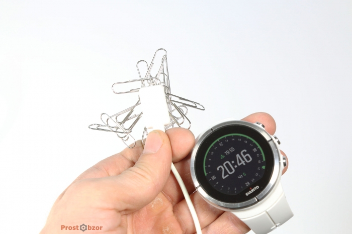 Магнитная защелка USB кабеля часов Suunto Spartan Ultra Магнитная защелка USB кабеля часов Suunto Spartan Ultra