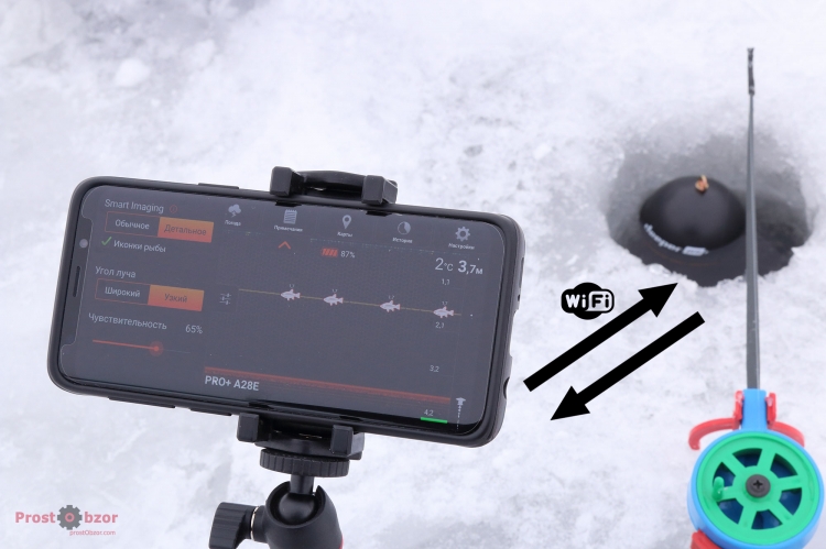 Смартфон и эхолот Deeper PRO+ на зимней рыбалке Смартфон и эхолот Deeper PRO+ на зимней рыбалке