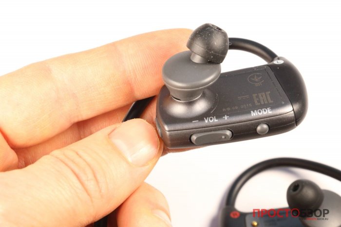 Левое ухо плеера Sony Walkman NWZ-WS613 Левое ухо плеера Sony Walkman NWZ-WS613