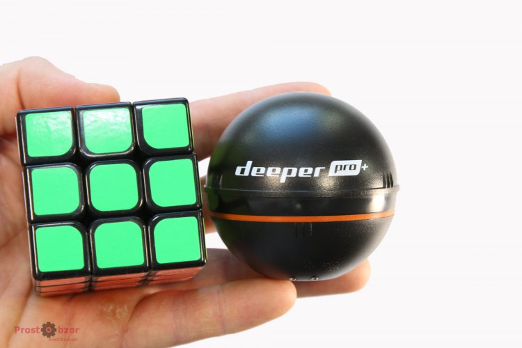 Сравнение размера эхолота Deeper PRO+