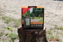 Коробка Garmin Etrex Touch 35 - перед