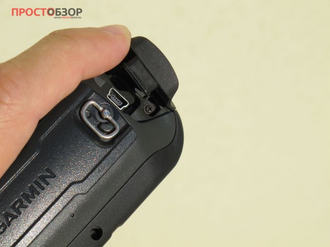 Резиновая заглушка GPS навигатора Garmin Etrex Touch 35