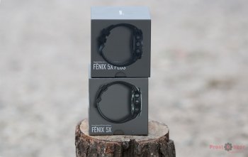 Упаковка часов Garmin Fenix 5X plus - вид сбоку - справа