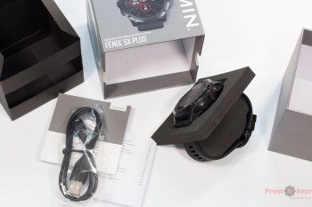 Распаковка часов Garmin Fenix 5X plus - вид сбоку