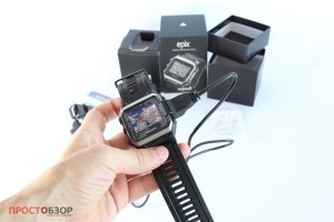 Garmin Epix  - вид спереди -распаковка