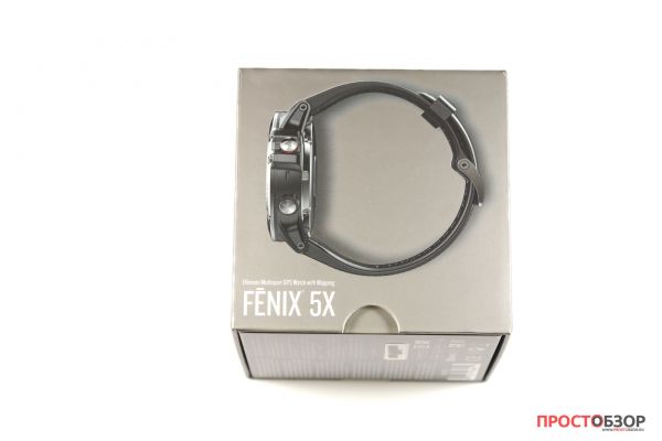 Боковая сторона коробки часов Garmin Fenix 5X - другая сторона часов