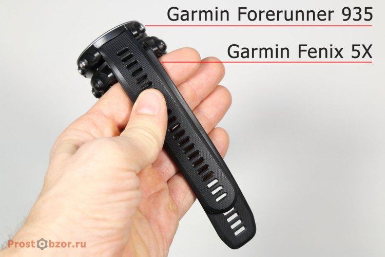 Сравнение силиконовых ремешков часов Garmin Fenix 5X и Garmin Forerunner 935