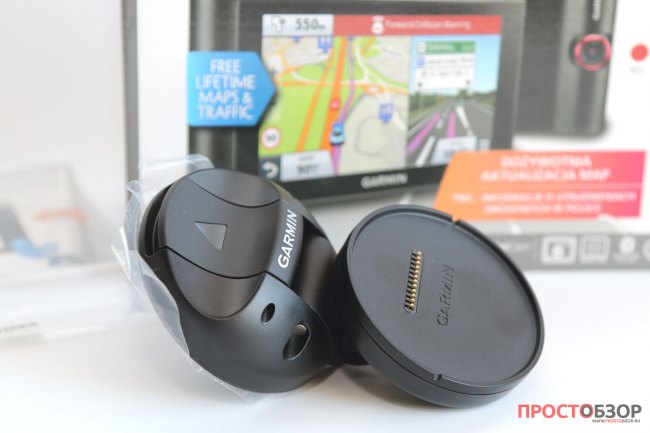 Крепление - присоска на стекло GPS авто-регистратора Garmin NuviCam