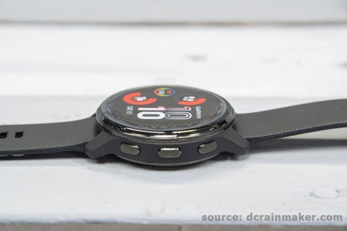 Кнопки управления интерфейсом часов Garmin Venu 2 Plus