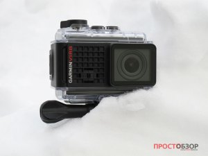 Подводный бокс камеры Garmin Virb Ultra 30 на снегу