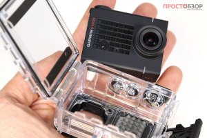 Подводный бокс камеры Garmin Virb Utrla 30  на руке