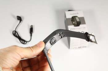 Внешний вид сбоку фитнес-трекера Garmin vivosmart HR+
