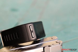 Корпус и кнопки часов Garmin Vivoactive HR