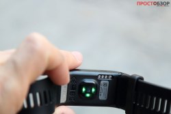 Датчик пульса HR на корпусе часов Garmin Vivoactive HR