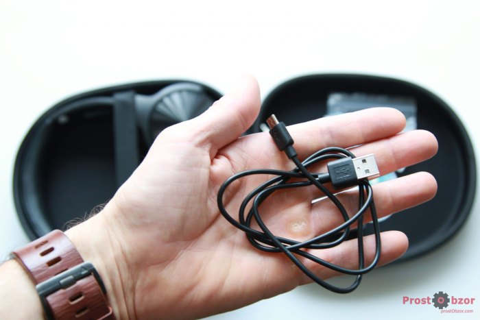 Кабель USB для зарядки Mixcder E9