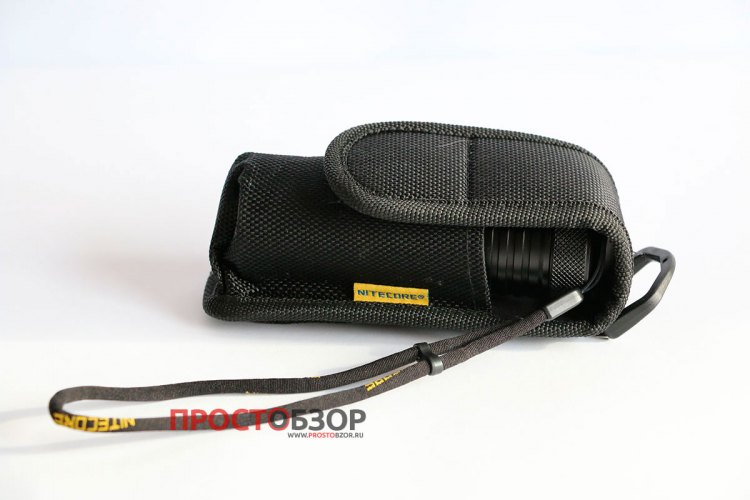 Фонарь Nitecore Pioneer EA4W в чехле
