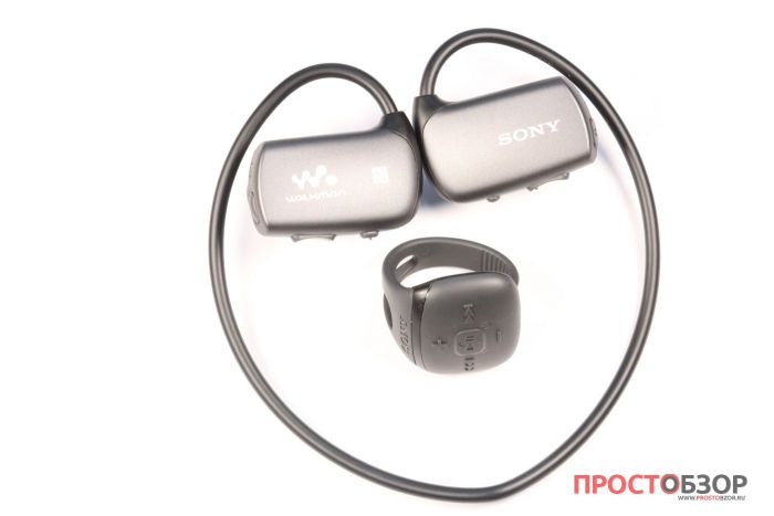 MP3 плеер Sony Walkman NWZ-WS613 и пульт управления