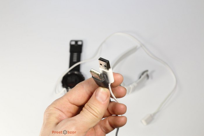 USB 2 кабели двух моделей часов Suunto Spartan Ultra и Garmin Fenix 5X