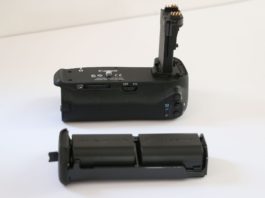 Бустер или ручка-держатель BG-E14 для Canon EOS 70D