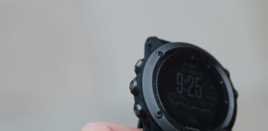 Как выключить часы Garmin Fenix 3 без кнопок - хак